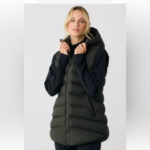 Lolë Lole Transition Vest size medium olive green